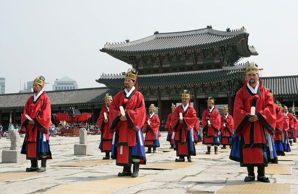  Private Unesco Tour in Seoul with Guide 