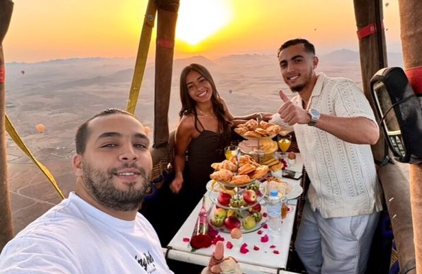 Top vip one hour private flight royal breakfast on board