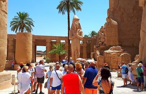 from Hurghada to Luxor private full day tour in Luxor with lunch