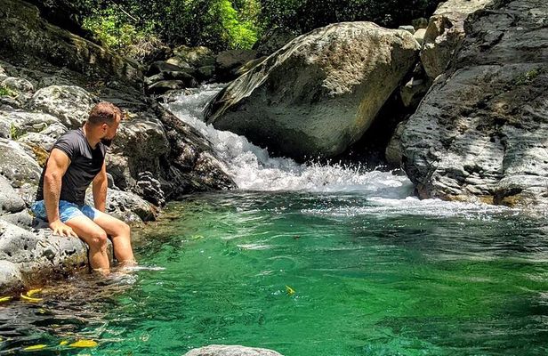 Hiking and Hidden River Tour in Santo Domingo