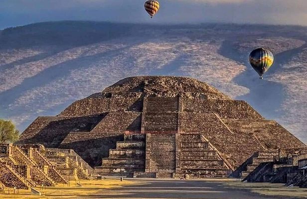 Magic Teotihuacan and Chocolate