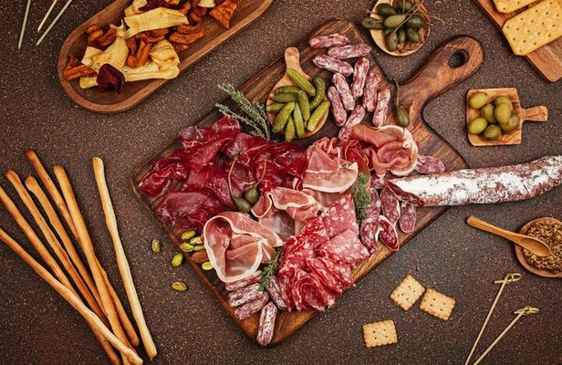 Gastronomic Tour: Discover the best “Wines and Tapas of Madrid”