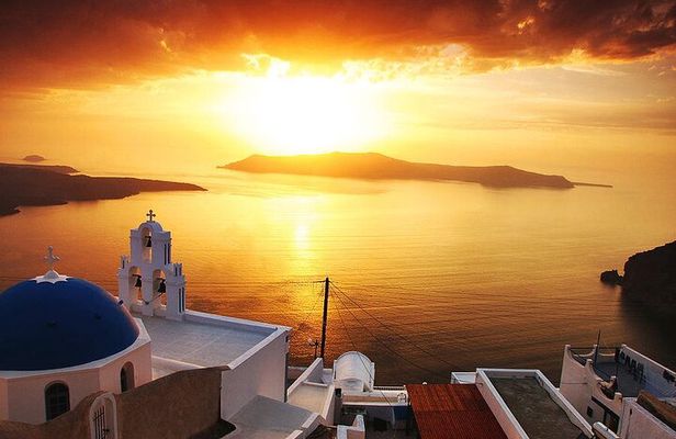 Best of Santorini in 4 Hours – Private Local Experience