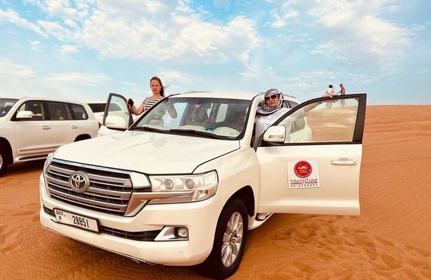 Dubai Premium Red Dunes Safari, Camels & 5* BBQ at Al Royal camp