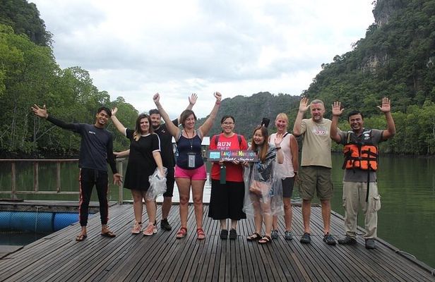 Glow-in-the-Dark Mangrove Adventure – Night Safari Plus Dinner