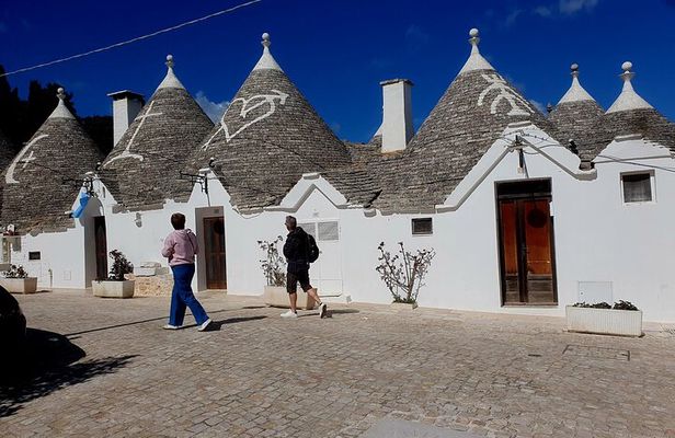 Brindisi: Alberobello, Ostuni Cruise ship passengers tour
