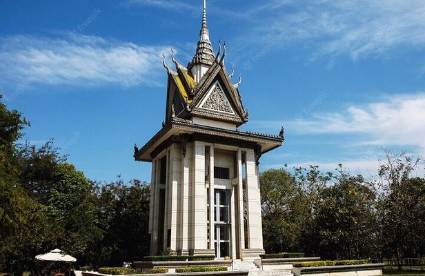 Half Day Tuol Sleng S21 and Choeung Ek Killing Field Tour