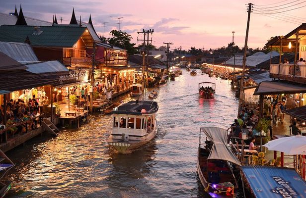 Private 2 Days Maeklong Railway Market, Amphawa & Ayutthaya Tour