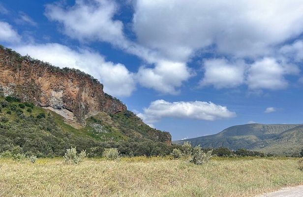 Day Tour to Hells Gate National Park