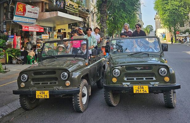 Saigon Jeep Tour : HIGHLIGHTS & HIDDEN GEMS By Vietnam Army Jeep