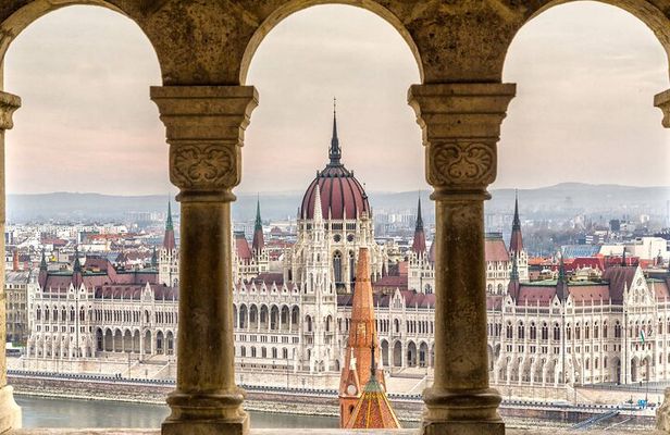 from Bratislava: Budapest Guided One Day Trip 