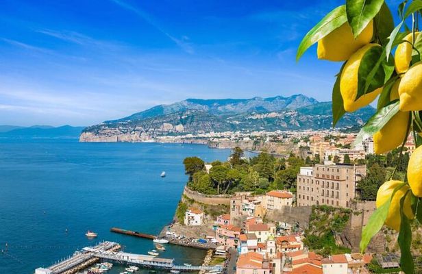 Form Naples, Premium Tour of Sorrento, Positano, Amalfi