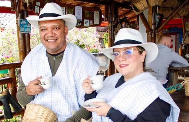 PRIVATE Tour of the Café and Ride in Pereira