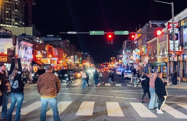 Private Nashville Tour - up to 7 passengers