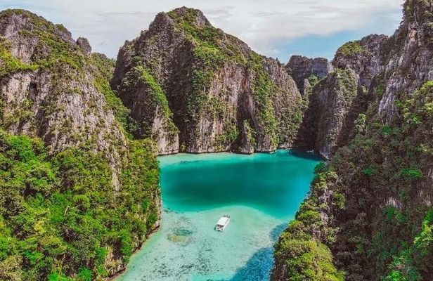 Phi Phi, Maya, and Bamboo Island Speedboat Tour from Krabi