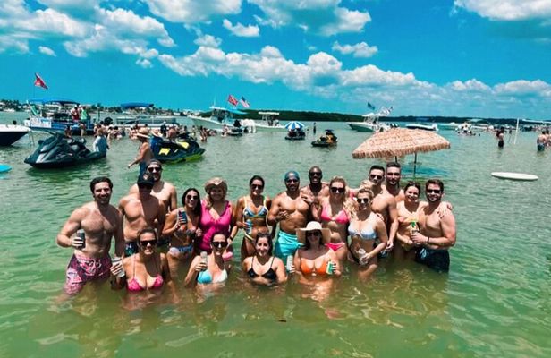 7 Hours Gulfport Tritoon Boat Rental to St Petersburg Waterways