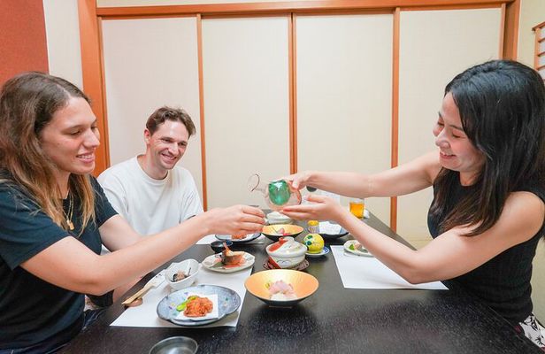 Kanazawa Night Foodie Tour