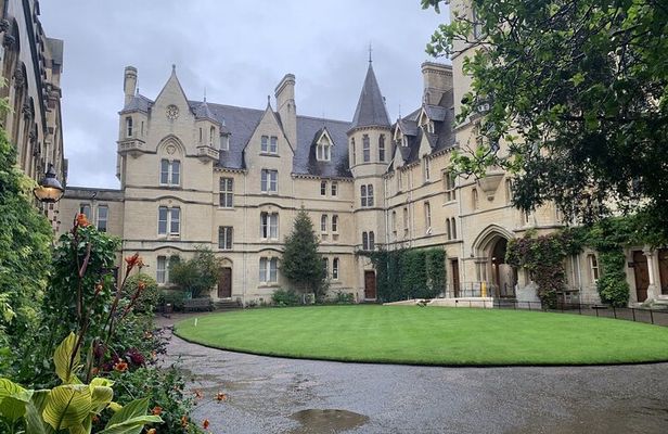 Oxford Architectural and Historical Highlights Private Tour