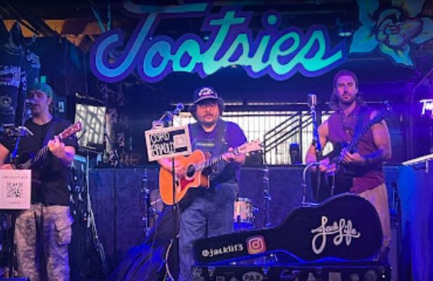 Historically Tipsy: A Music City Pub Crawl with VIP Access!