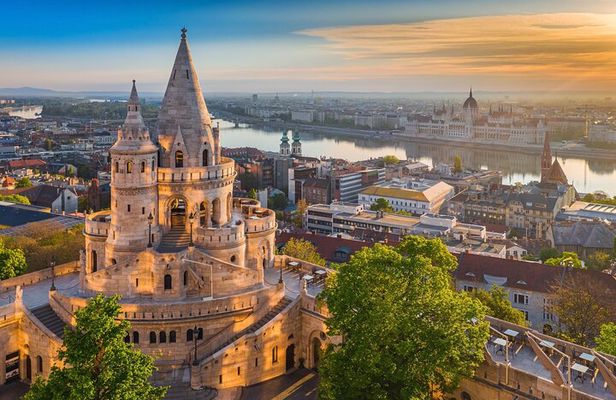 Budapest Matthias Church Buda Castle District Tour & Tickets