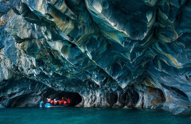 Marble Chapels Day Trip – Lunch & Transport from Coyhaique