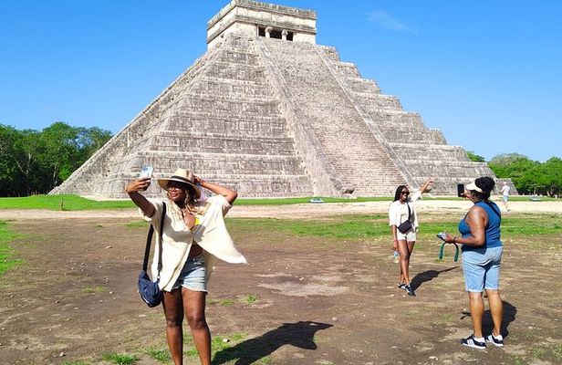 Private Tour Chichen itza and Cenote with lunch included