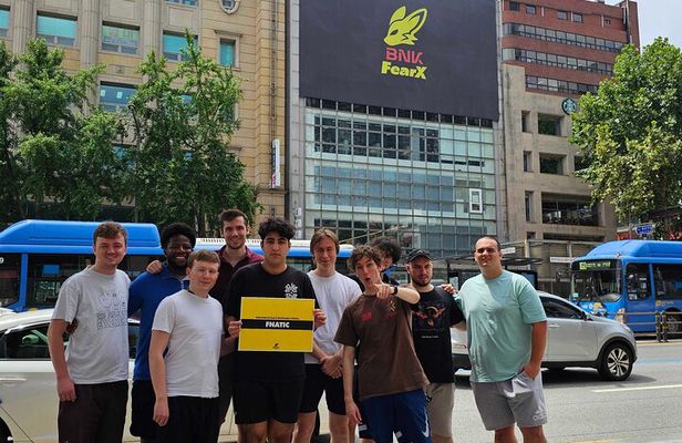 Full Day Private Tour in the Esports Club House, Seoul