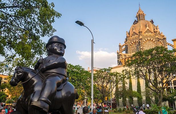 Medellin City Tour with Plaza de Botero and Antioquia Museum