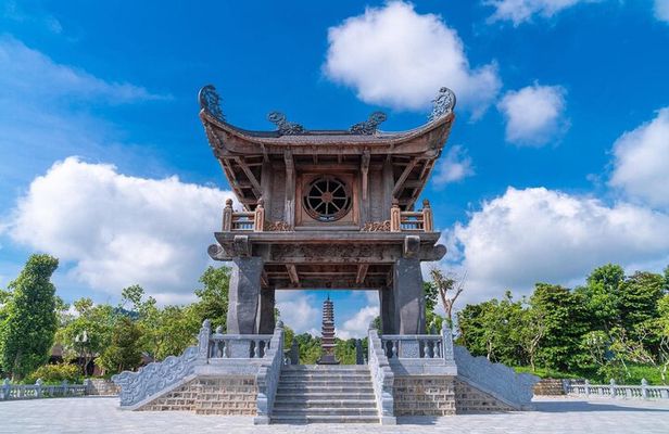 From Ninh Binh: Full-Day Trip to Bai Dinh, Mua Cave and Trang An