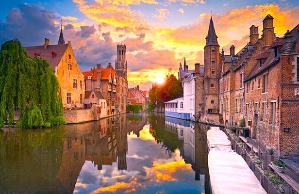 Best Bruges Shore Excursion from Your Ship with Canal Cruise