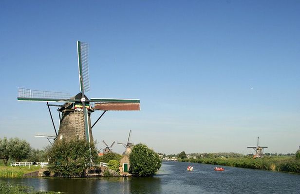 Private Rotterdam and Kinderdijk Day Trip from Amsterdam