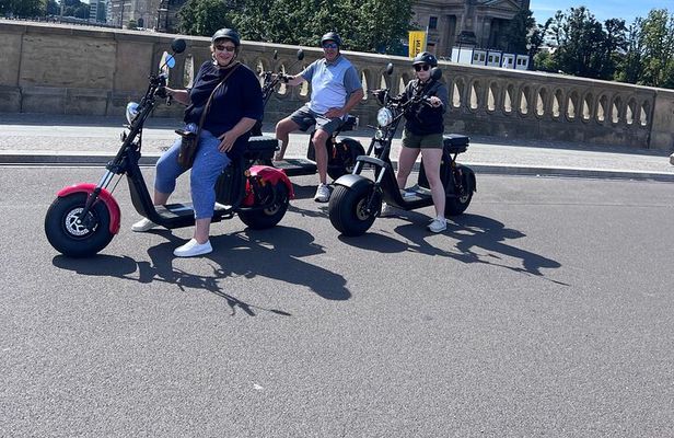 2H Berlin Electric Harley Trike Tour