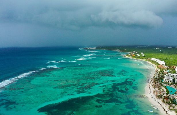 "Private snorkeling with turtles in Akumal + Photos included"