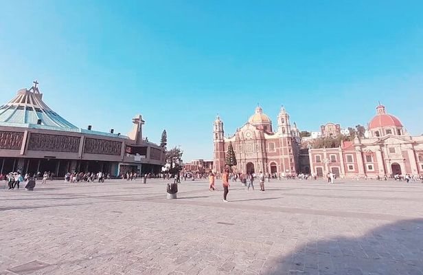 Walking tour of the Basilica of Guadalupe
