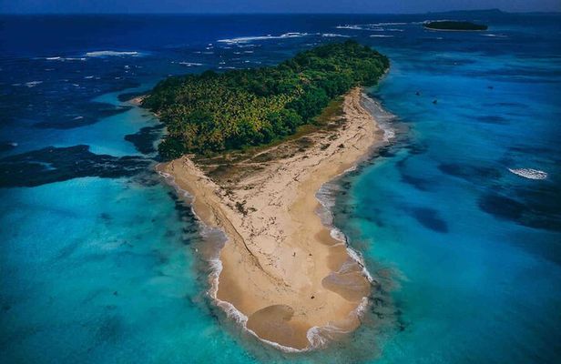 Bocas del Toro Island Hopping Day Tour in Zapatilla Beach