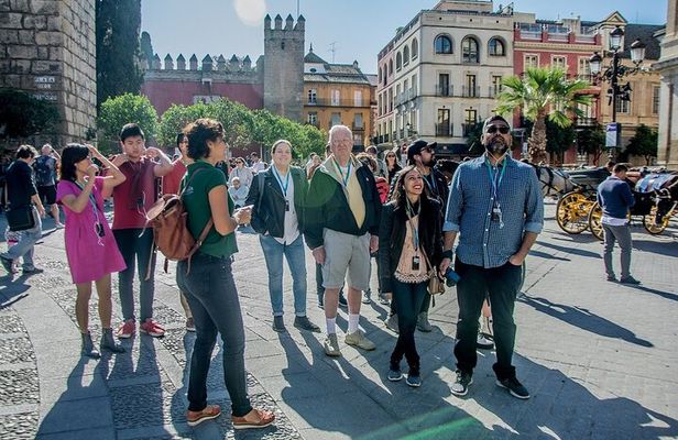2h30 Private Walking Tour of Seville with Local Guide