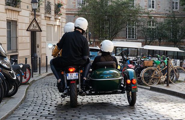 Paris Sidecar Excursion with Hotel Pick-up !