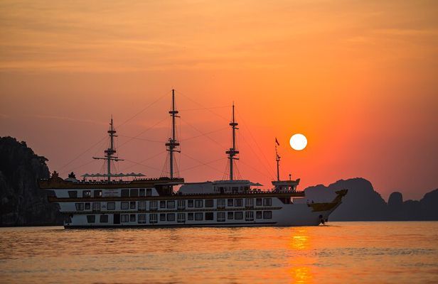 Dragon Legend Bai Tu Long Bay 2-Day Cruise - Top Luxury Voyage