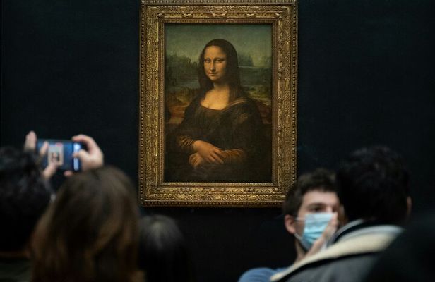 Louvre Walk to the Mona Lisa & Entrance Ticket
