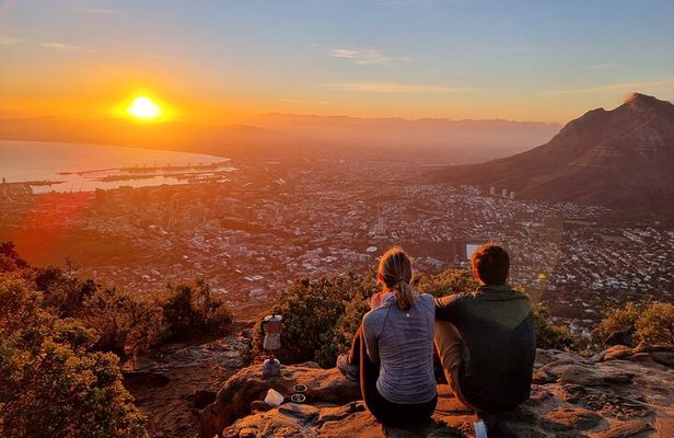 Guided Hike to Lions Head Cape Town by Sunrise or Sunset