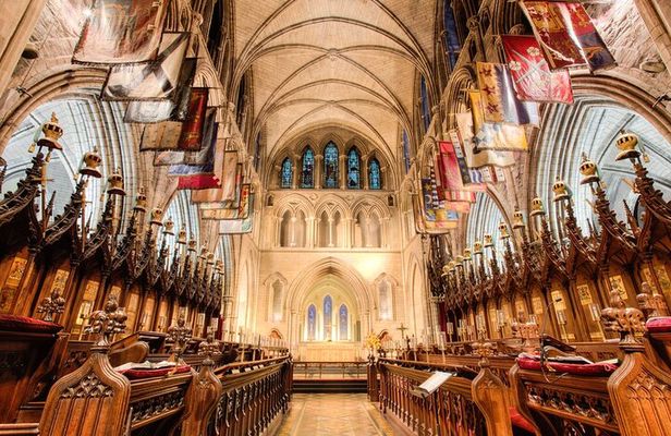 St Patrick's Cathedral, Book of Kells and Dublin Castle Tour