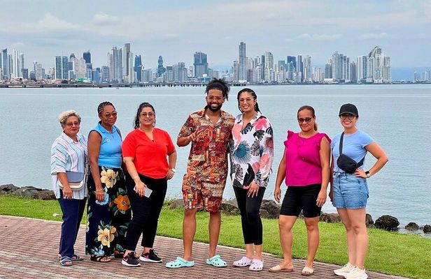 Half Day City and Panama Canal Tour 