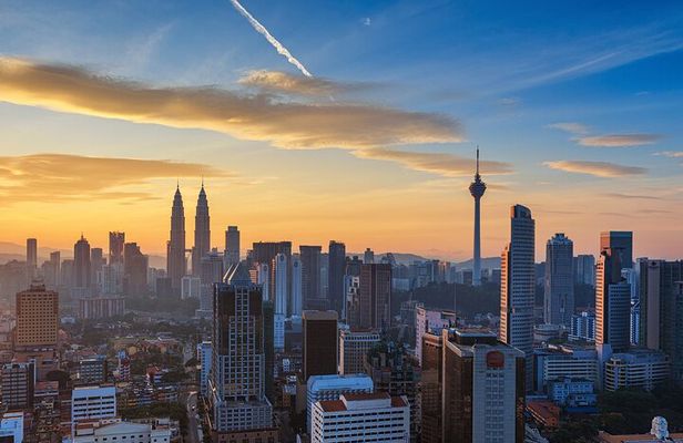 7 Wonders of Kuala Lumpur Private Tour with Twin Towers Ticket