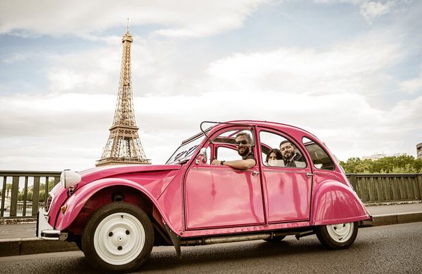 Half Day Private Tour in Paris with Pink Citroen 2CV