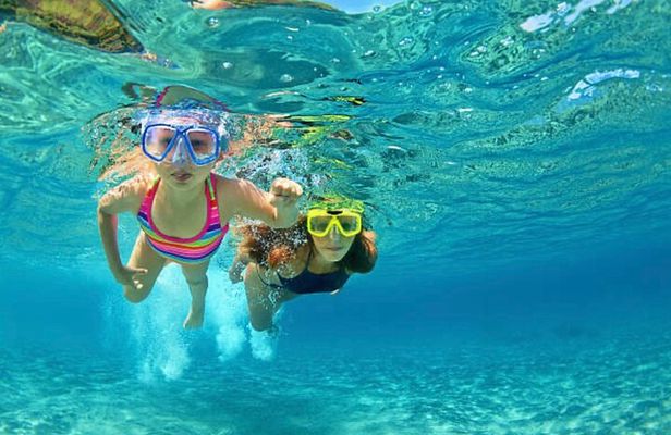 Roatán Private Snorkeling, Wildlife Park, and West Bay Beach