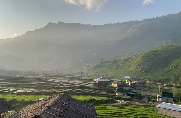 Sapa Package Tour From Hanoi: Fansipan Mountain, Cat Cat Village