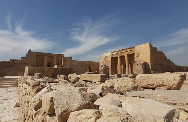 Private Tour to Giza Pyramids, Sphinx & Camel Ride at Sunrise