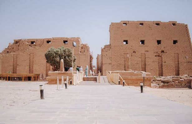 Full Day Secrets in Luxor East & West with guide , Car & lunch