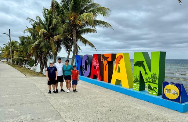 Explore the Best of Roatan with Our Fully Customizable City Tour