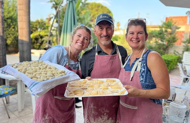 Ortigia market tour and traditional cooking lesson